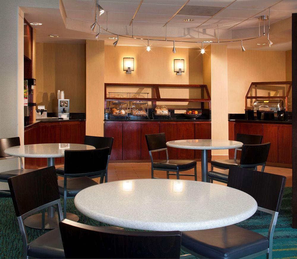 Springhill Suites By Marriott Atlanta Buford/Mall Of Georgia Экстерьер фото