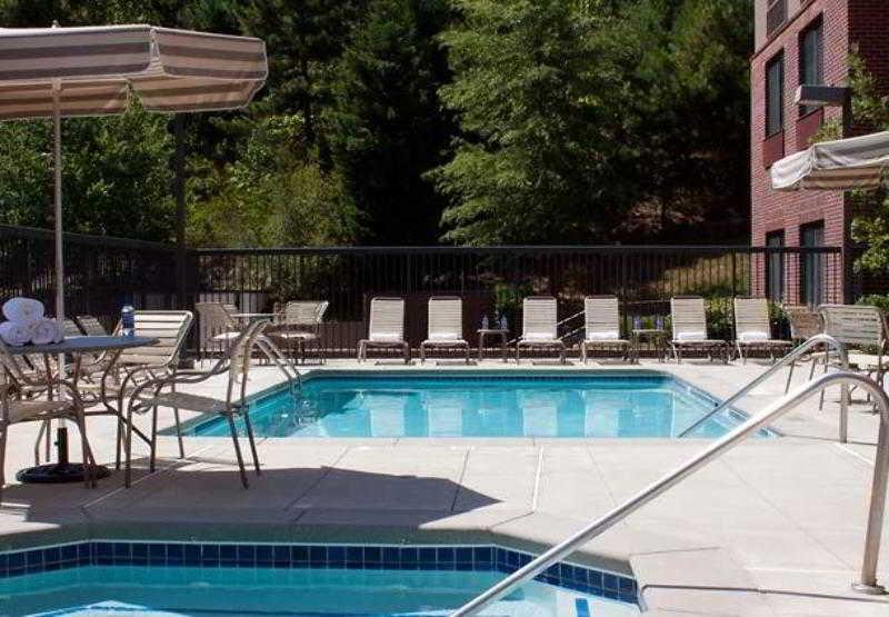 Springhill Suites By Marriott Atlanta Buford/Mall Of Georgia Удобства фото