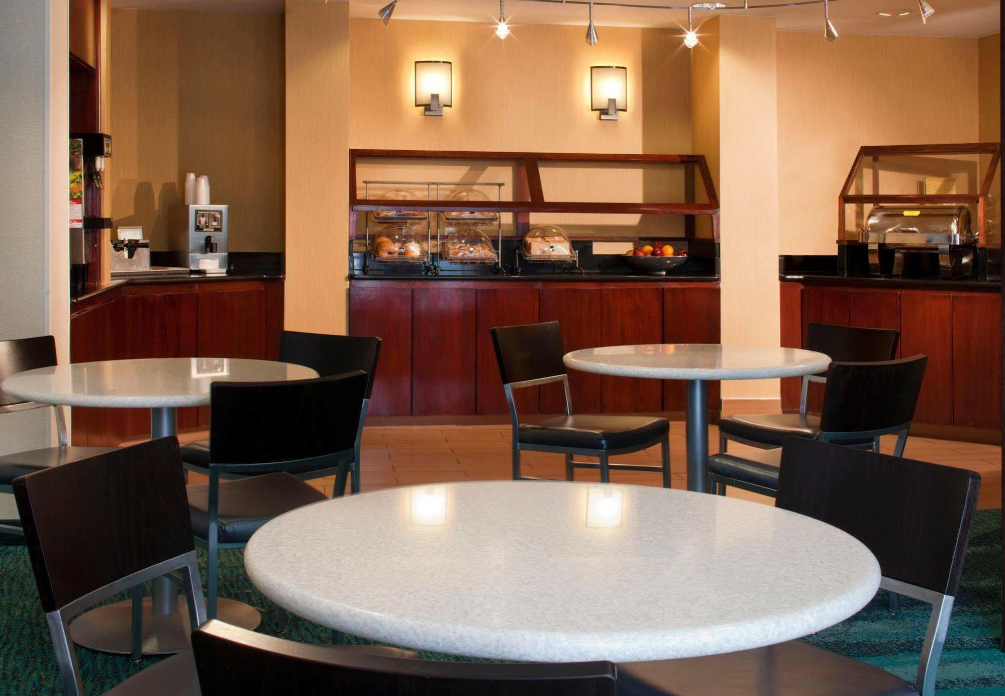 Springhill Suites By Marriott Atlanta Buford/Mall Of Georgia Ресторан фото